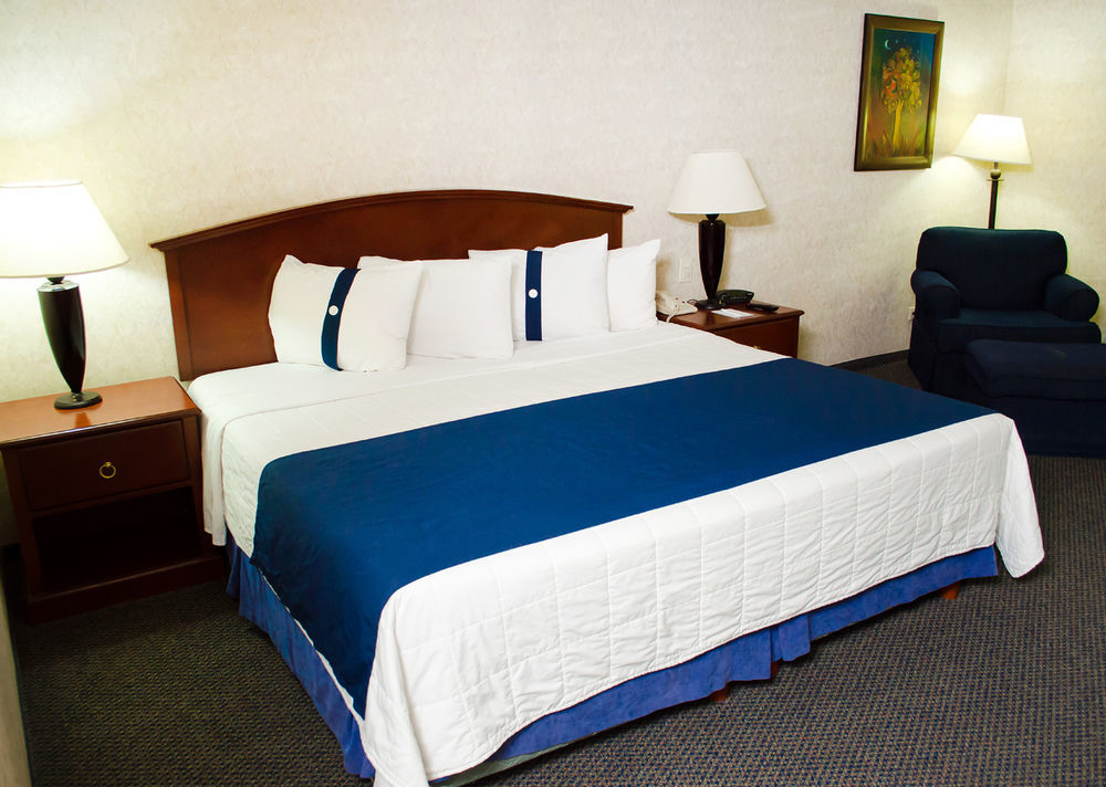 Quality Inn Monterrey La Fe Dış mekan fotoğraf